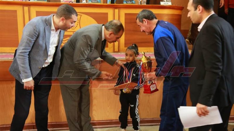 خلال التكريم