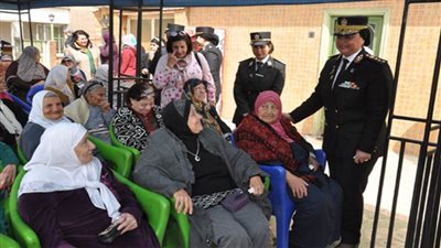 وفود من وزارة الداخلية تزور دور رعاية المسنات والمستشفيات