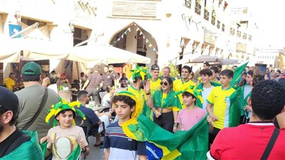 شاهد.. جماهير البرازيل تتوافد إلى ملعب 
