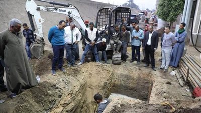 نائب محافظ المنيا يتابع أعمال إصلاح كسر في خط غاز طبيعي بملوي