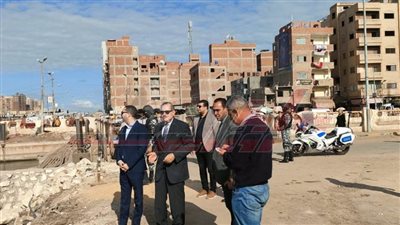 محافظ كفر الشيخ يتفقد المشروعات الخدمية