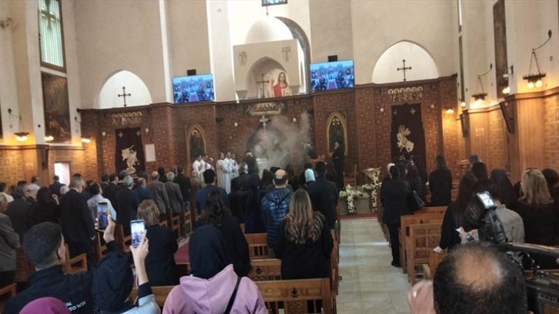 مراسم إقامة القداس