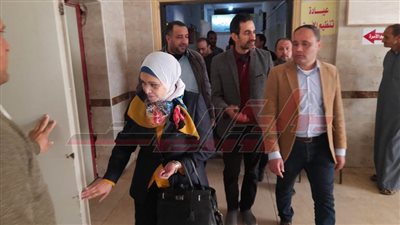 مديرة الطب العلاجي ومدير إدارة الأمن يتفقدان مستشفى فوه المركزي