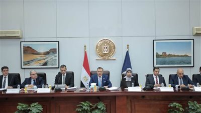 عيسى يترأس اجتماع اللجنة الدائمة لتراخيص المنشآت السياحية والفندقية