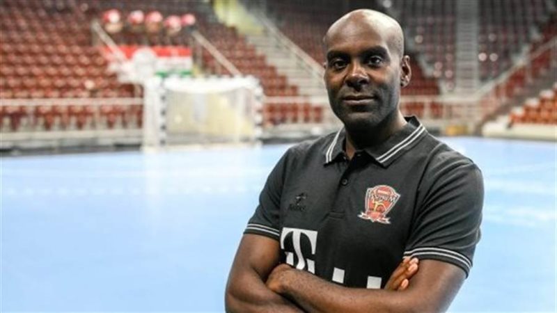 الإسباني ديفيد ديفيز