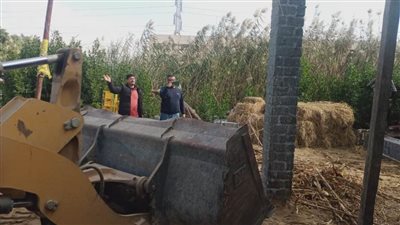 تنفيذ إزالة فورية لمحاولة بناء بدون ترخيص بمركز ومدينة القنطرة غرب الإسماعيلية 