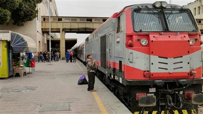السكك الحديدية: تخصيص 4 مقاعد مجانية لمرضى الأورام بقطارات الدرجة الثالثة المكيفة