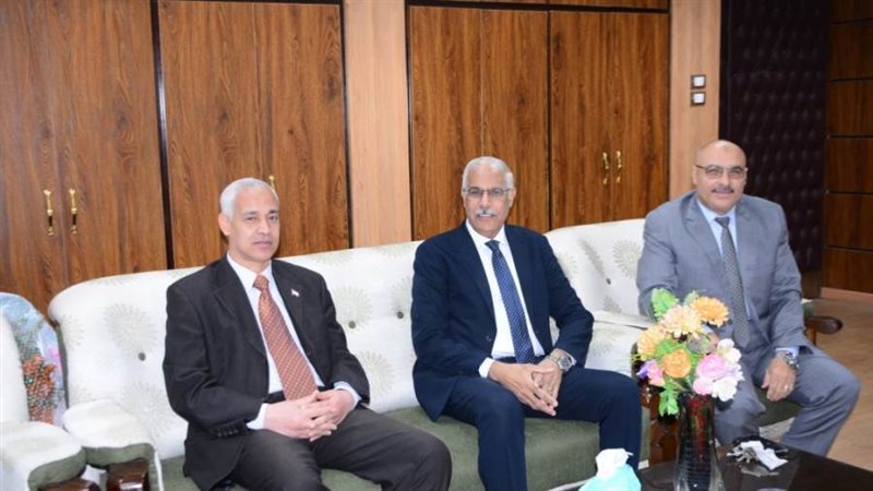 نائب رئيس جامعة أسيوط