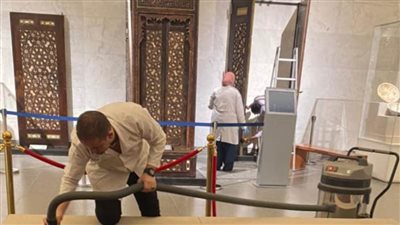 مركز ترميم الآثار بمتحف الحضارة يستقبل أول مجموعة للزائرين من مختلف دول العالم