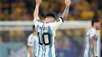 المدير الفني لهولندا يؤكد صعوبة مواجهة الأرجنتين غدا