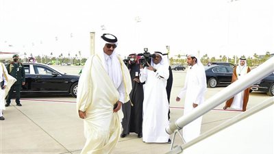  أمير قطر يغادر العاصمة السعودية الرياض