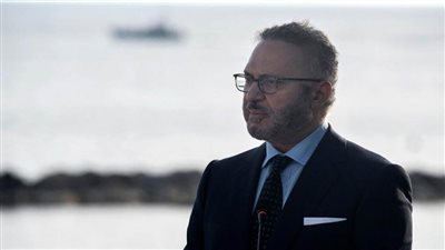 قرقاش يوضح الهدف من مشاركة الإمارات في القمتين الخليجية والعربية الصينية