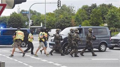 إخلاء مركز للتسوق في شرق ألمانيا عقب احتجاز مسلح لرهائن