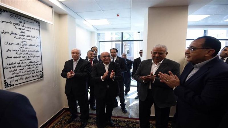 رئيس الوزراء خلال