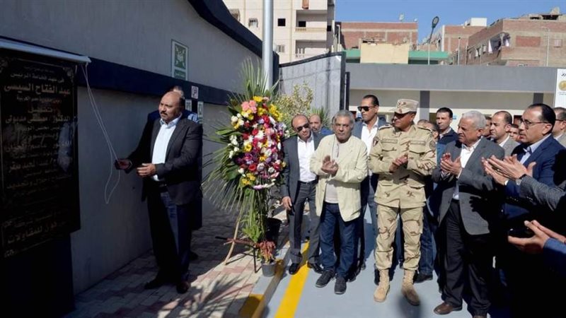 رئيس الوزراء يشهد