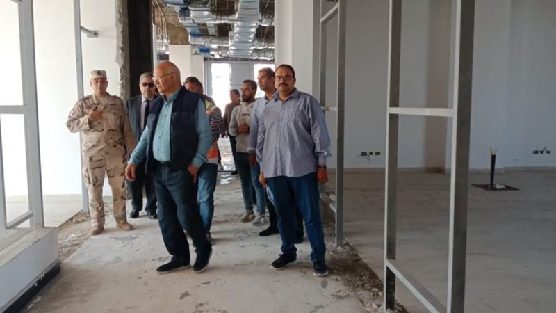 رئيس الجامعة يتفقد