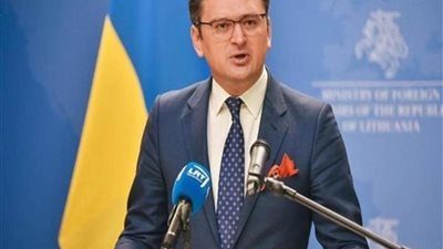 وزير الخارجية الأوكراني: لا يوجد تعهدات حاليا من ألمانيا بتوريد دبابات