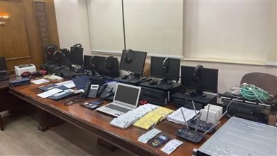 ضبط مدير شركة سياحية بالجيزة لقيامه بتمرير المكالمات الدولية عبر شبكة الإنترنت