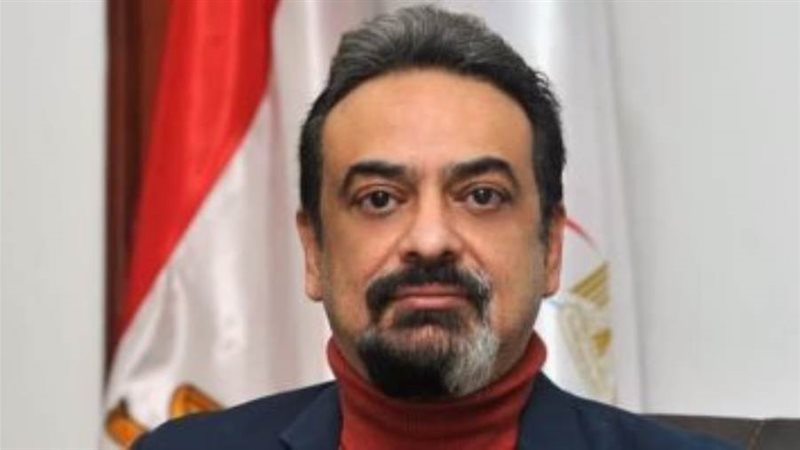 الدكتور حسام عبد