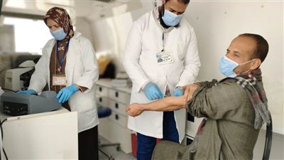 صحة المنيا تقدم الخدمات الطبية والعلاجية لـ 1908 مواطنين بقرية بلة المستجدة ببني مزار