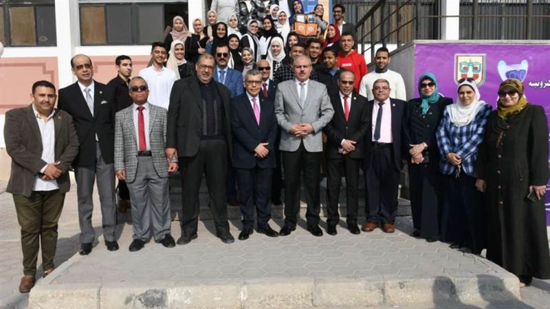 رئيس جامعة قناة السويس