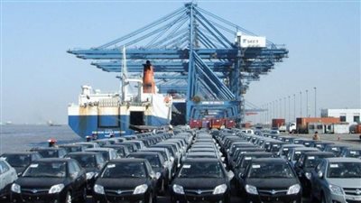تيسيرات جديدة للمصريين المقيمين بالخارج الراغبين في استيراد السيارات 