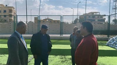 مدير الشباب والرياضة يتفقد المنشآت الرياضية باستاد العريش الرياضي