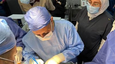 بنها الجامعي تنجح في تغيير الصمام الميترالي دون 