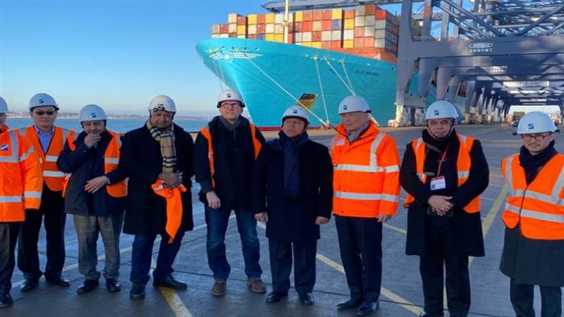 وزير النقل الفريق