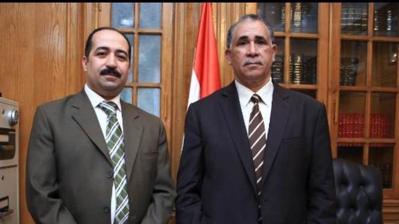 نقيب المحامين وأمين