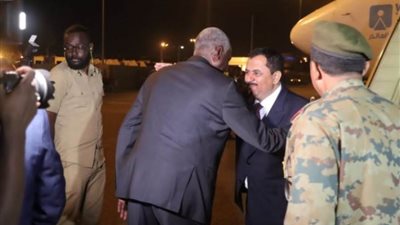 وزير الدفاع اليمني يصل الخرطوم في زيارة رسمية