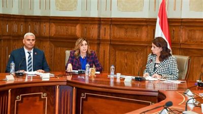 وزيرة الثقافة تستعرض استراتيجية الوزارة وفقًا لرؤية مصر 2030 