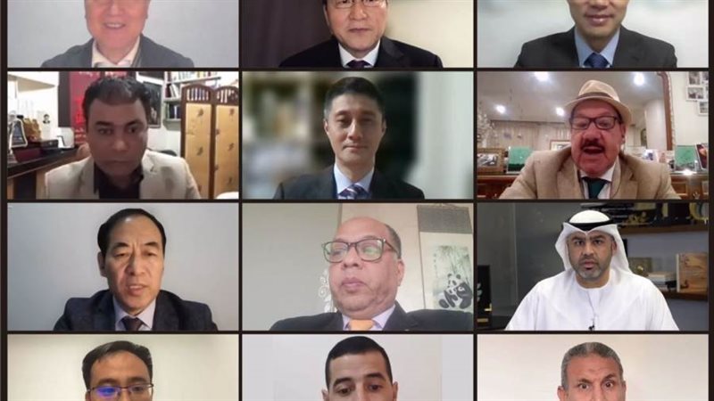 المشاركون في الندوة