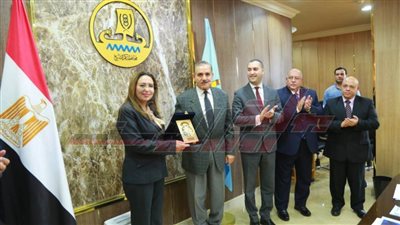 بحث خطة التطوير المؤسسي والتحول الرقمي وتسليم شهادات للمتدربين بكفر الشيخ