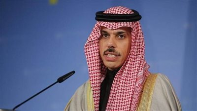 وزير الخارجية السعودي يشيد بجهود الحكومة العراقية في مواجهة التحديات وحفظ الأمن 