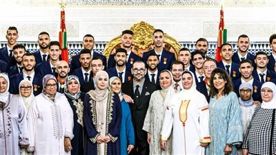 أمهات لاعبي المنتخب المغربي تزين الصورة الشرفية لوسام العرش