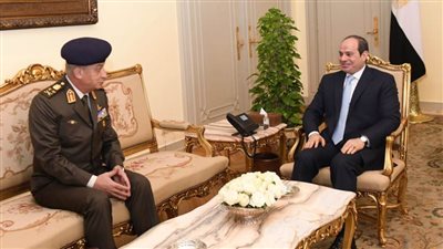  الرئيس عبد الفتاح السيسي يستقبل وزير الدفاع والإنتاج الحربي