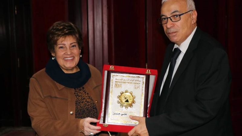 أ ش أ تكرم الإعلامية