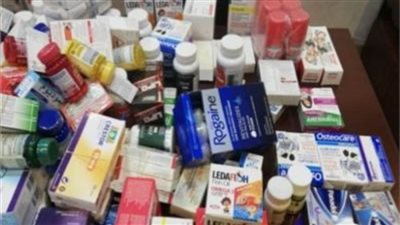 ضبط شخصين لقيامهما بترويج وبيع العقاقير الطبية المدرجة بجداول المخدرات عبر فيس بوك