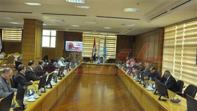 رئيس جامعة كفر الشيخ يترأس اجتماع مجلس الدراسات العليا