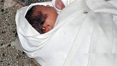 العثور على جثة طفلة رضيعة بجوار مسجد في العبور