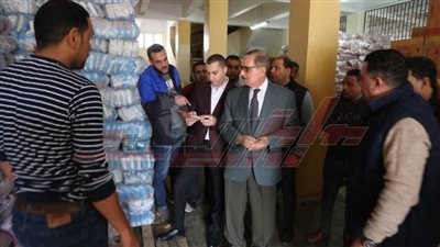 محافظ كفر الشيخ يتفقد الأسواق والمحال والتأكد من توافر السلع بأسعار مخفضة