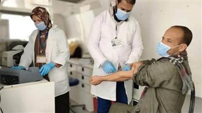  فحص 739 مواطنا ضمن قافلة طبية لجامعة جنوب الوادي بفرشوط