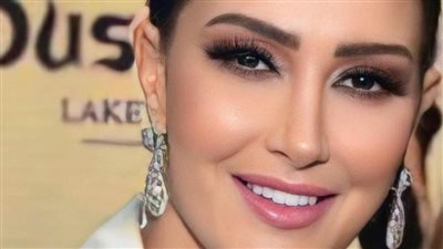 سعر فستان غادة عبد الرازق حديث الجمهور.. وهل تصالحت مع رانيا يوسف؟