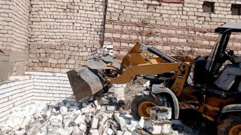 انهيار سقف منزل قديم