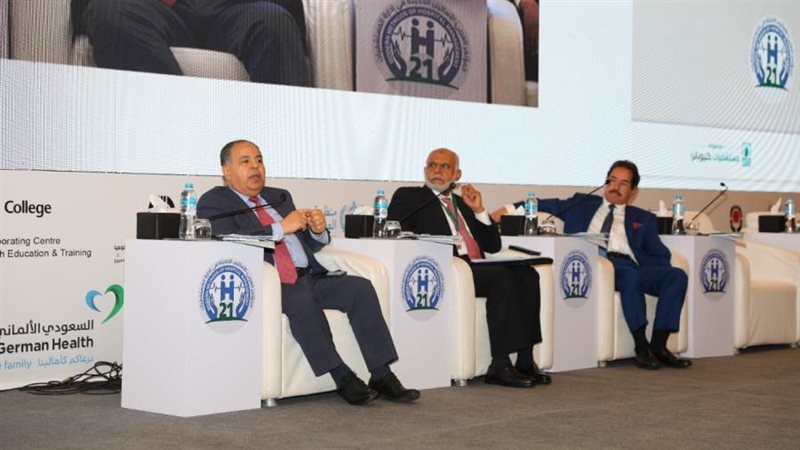 وزير المالية الدكتور