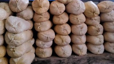 ضبط نحو 14.50 طن لحوم ومواد غذائية مجهولة المصدر وفاسدة قبل ترويجها بالقاهرة