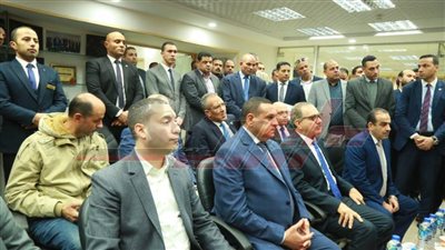 محافظ كفر الشيخ: يستعرض مركز نظم المعلومات الجيومكانية