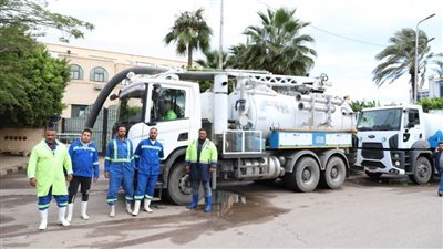 محافظ الإسكندرية يشدد على رؤساء الأحياء والأجهزة المعنية بالتواجد في الشوارع