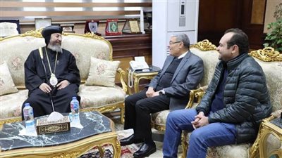 محافظ المنيا يستقبل الأنبا انيانوس أسقف بني مزار والبهنسا
